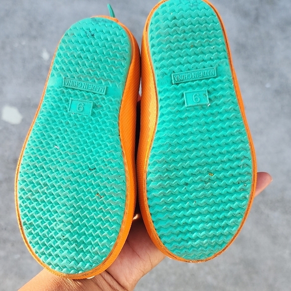 Hunter Kids Vibrant Pink and Orange Creature Boots - Picture 7 of 8